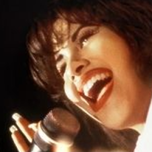 Selena y Los Dinos